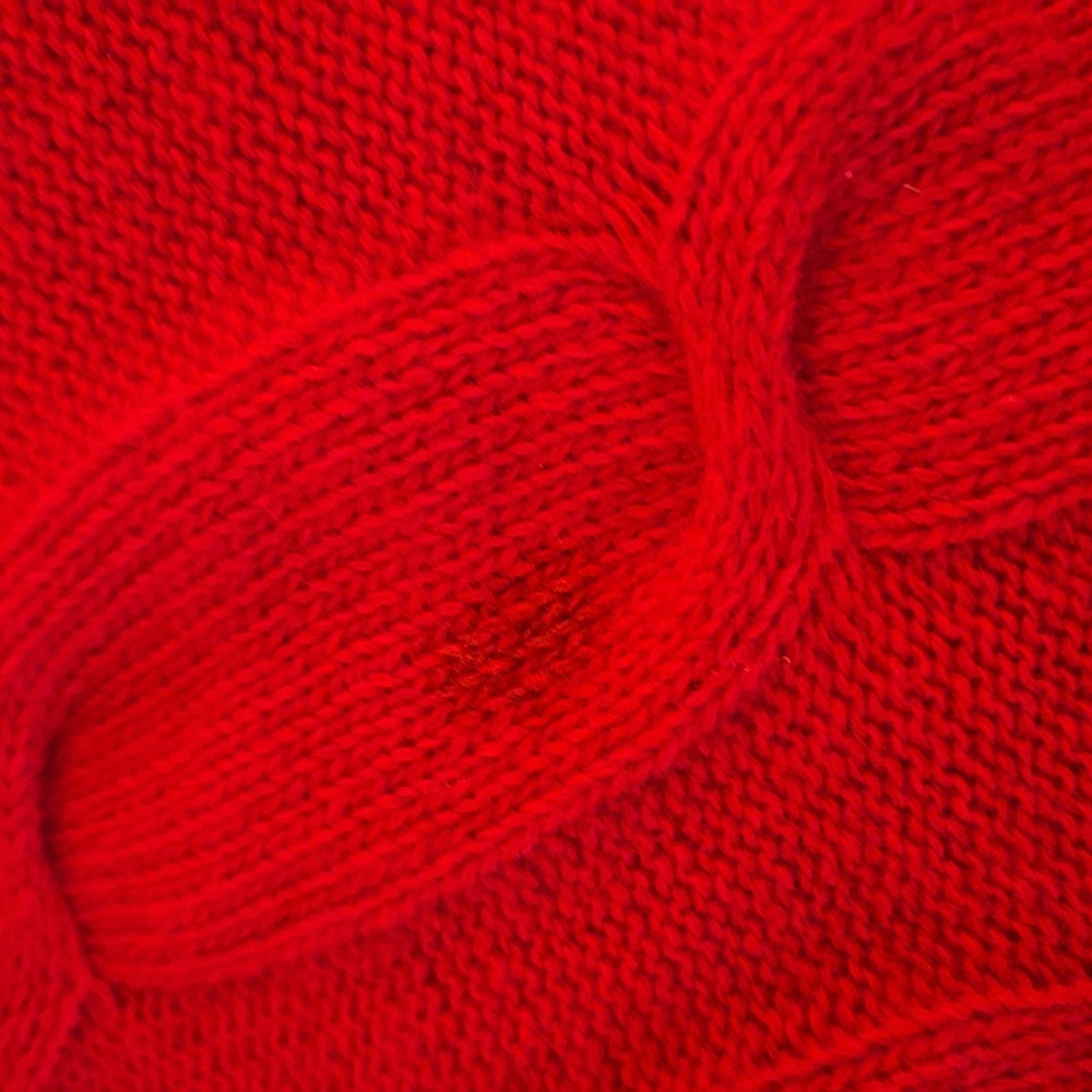Red Sweater - Picture 9 of 11